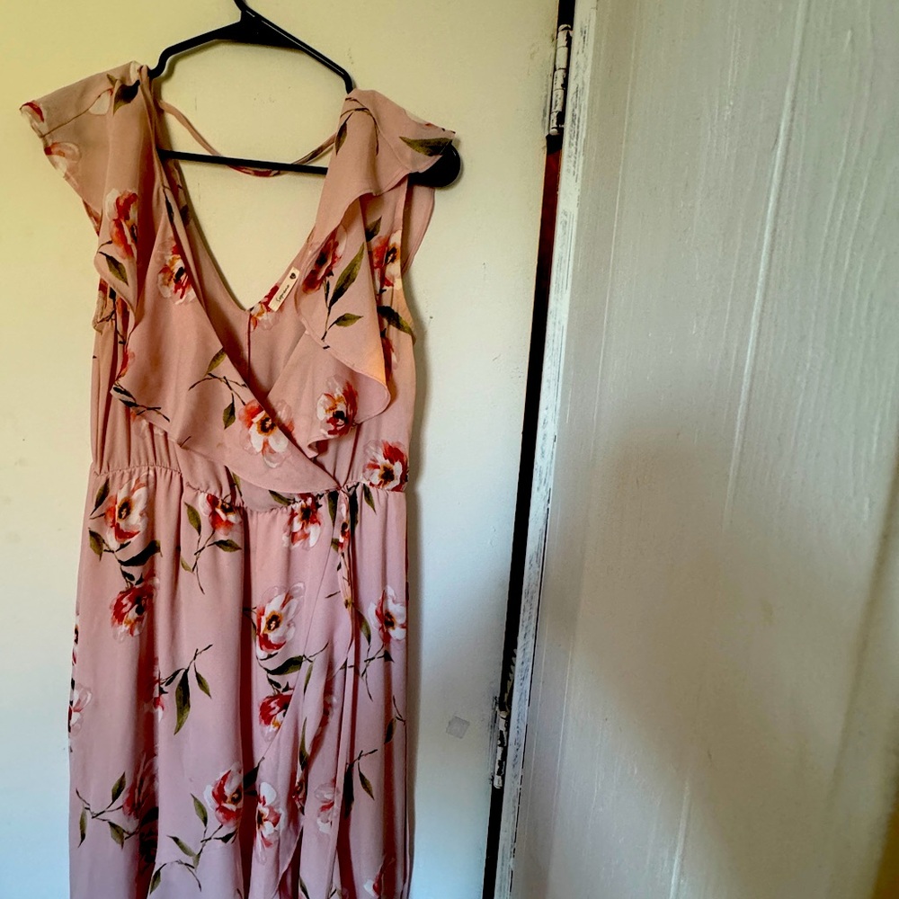 Soprano Large High Low Dress